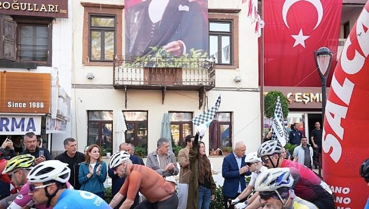 Veloturk Gran Fondo Çeşme by Salcano'nun 10'uncu yılında 809 sporcu pedal çevirdi