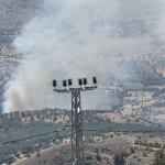 ADIYAMAN (PERRE) - Adıyaman'ın Gerger ilçesinde, ormanlık alanda çıkan paniğe neden olurken, yangın havadan ve karadan kontrol altına alınmaya çalışılıyor.
