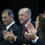 İZMİR (PERRE) - (Berfin GÜRBÜZ) - İzmir Büyükşehir Belediye Başkanı Cemil Tugay, CHP'den istifasının ardından AK Parti'ye katıldı.
