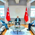ADIYAMAN (PERRE) - (Berfin GÜRBÜZ) - Adıyaman Atatürk Bulvarı Şehir Geçişi'nde bulunan 12 kilometrelik yan yolların yenilenmesine yönelik yapım ihalesinin 24 Eylül 2026 tarihinde gerçekleştirileceği açıklandı.