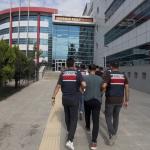 ADIYAMAN (PERRE) - Adıyaman'da, jandarma tarafından DEAŞ üyesi olduğu tespit edilen ve gözaltına alınan 6 şüpheliden 5'i tutuklanarak cezaevine gönderildi.