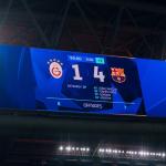 İSTANBUL (PERRE) - (Emrah PARLAR) - UEFA Şampiyonlar Ligi'nin 2'nci haftasında Barcelona'yı konuk eden Galatasaray, ilk yarıyı 1-1 tamamladığı karşılaşmadan 4-1 mağlup ayrıldı.
