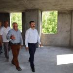 ADIYAMAN (PERRE) - Adıyaman'ın Kahta ilçesinde, Kahta Kaymakamı Muhammed Üsame Soysal, Işıktepe ve Damlacık köylerini ziyaret ederek yürütülen çalışmaları yerinde inceledi.