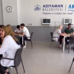ADIYAMAN (PERRE) - (Behçet ATABEK) - Adıyaman Belediyesi Kültür ve Eğitim Merkezi'nin (AKEM) ücretsiz eğitim ve YKS hazırlık programlarından yararlanan 109 öğrenci, tıptan mühendisliğe, diş hekimliğinden hukuka kadar far...