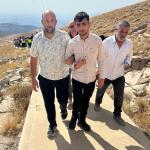 ADIYAMAN (PERRE) - Adıyaman Nemrut Rotary Kulübü'nün 24'üncü kez düzenlediği "Engellilerle Zirvede - Nemrut'a Tırmanıyoruz" projesinde, 2206 metre yükseklikteki Nemrut Dağı'ndan çocuk felcine karşı uluslararası çağrı yap...