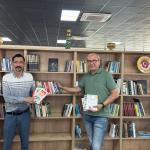 ADIYAMAN (PERRE) - (Şeriban ÖZÇAKMAK) - Sosyal Etki Zirvesi (SEZ26) kapsamında düzenlenen "Kitabını Kap Gel" kampanyasında toplanan binlerce kitap, Adıyaman Belediyesi'ne bağlı Mehmet Sadık Gürsoy Kütüphanesi ile Sırrı S...