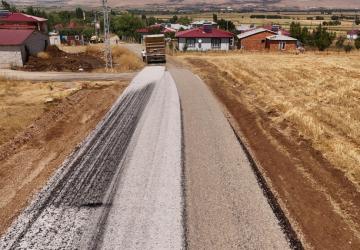 Afşin’de Kırsal Ulaşımı Güçlendiren Yol Çalışması