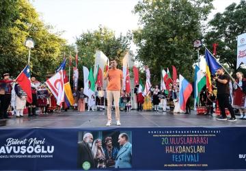 20. Uluslararası Halk Dansları Festivali Denizli’de coşkuyla başladı