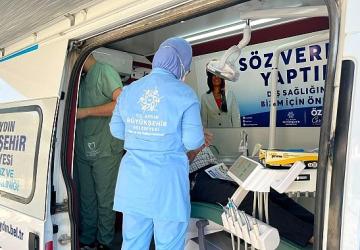 Aydın Büyükşehir Belediyesi Mobil Ağız ve Diş Sağlığı Klinikleri'ne Efeler, Çine ve Buharkent'te Yoğun İlgi