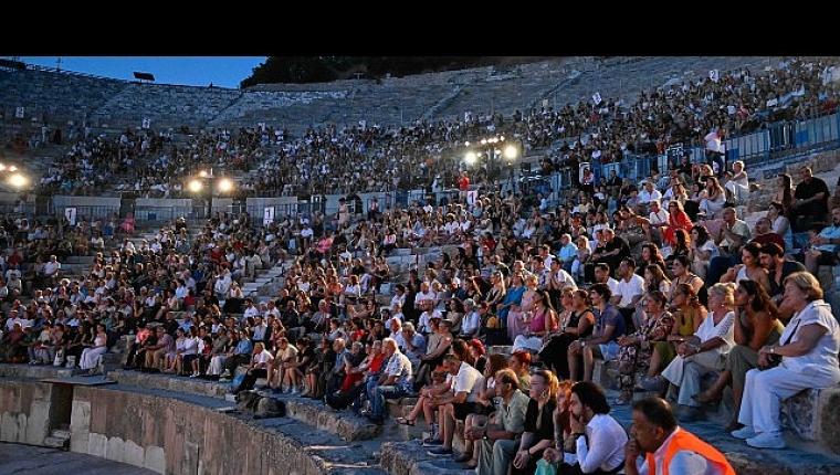 9. Uluslararası Efes Opera ve Bale Festivali'nde “Carmina Burana" Sahnelendi