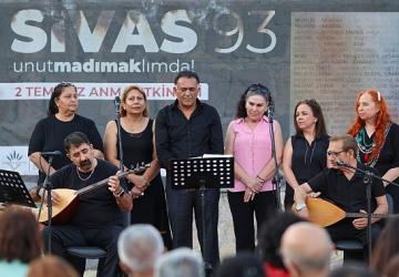 Madımak Unutulmadı. 35 Can Karabağlar 'da Anıldı