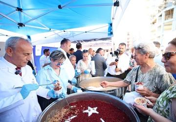 Başkan Çerçioğlu Yenipazar'da Vatandaşları Açık Hava Sineması ile Buluşturdu