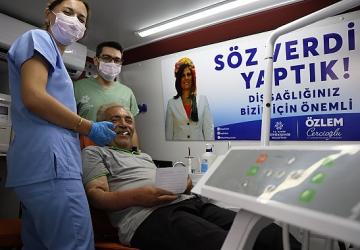 Başkan Çerçioğlu Mobil Ağız ve Diş Sağlığı Hizmetlerini Kentin Dört Bir Yanında Vatandaşlarla Buluşturmayı Sürdürüyor