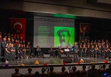 Madımak'ta katledilenler Gaziemir'de türkülerle anıldı