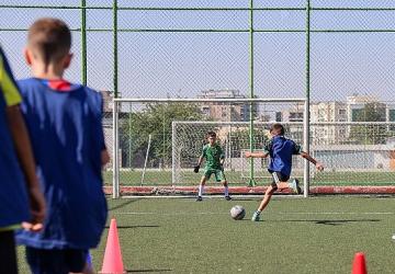 Buca'da yaz tatili futbolla renkleniyor