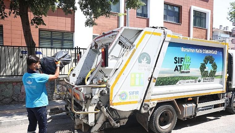 Osmangazi'de Çöp Evden 2,5 Ton Geri Dönüşüm Atığı Çıkarıldı