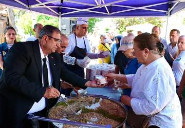 Buca'da aşure birlik ve beraberlik için karıldı