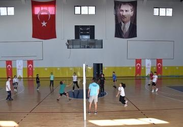 Kartepe'de Yaz Spor Okulları Kayıtları Başladı