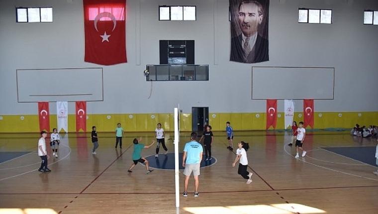 Kartepe'de Yaz Spor Okulları Kayıtları Başladı