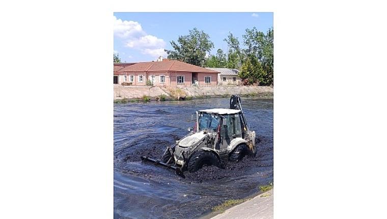 Dere Yataklarına Atılan Atıklar Taşkın Riskini Artırıyor
