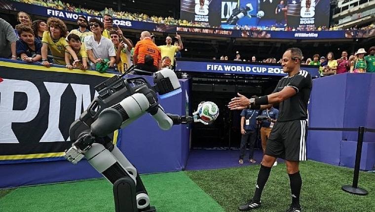Hyundai'nin İnsansı Robotu Atlas FIFA Dünya Kupası 2026™ Sahnesinde