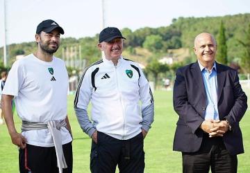 Başkan Büyükakın'dan Kocaelispor'a moral