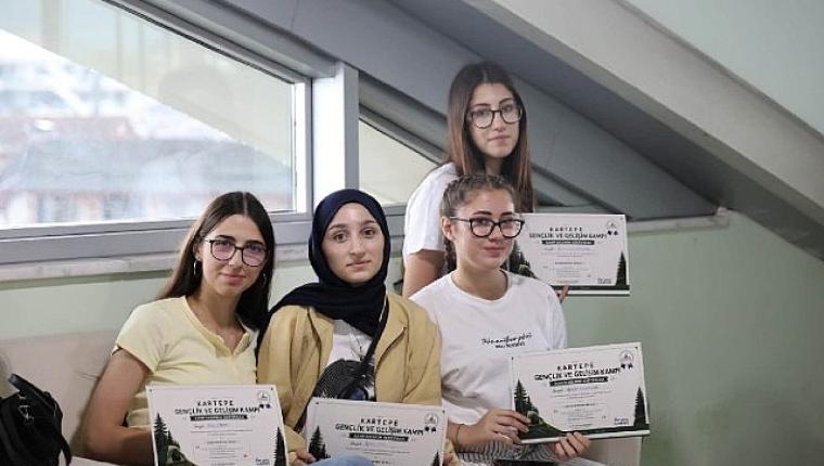 Kartepe'de Gençler Hayatı Deneyimliyor