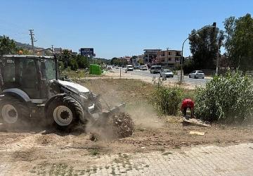 Menderes'in Sahil Bölgesinde Atık Seferberliği