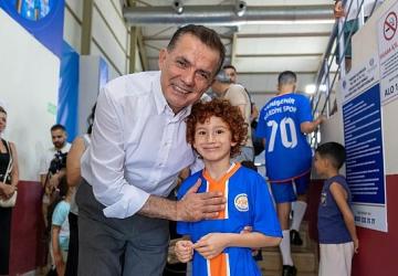 Tabletler rafa, çocuklar sahaya!