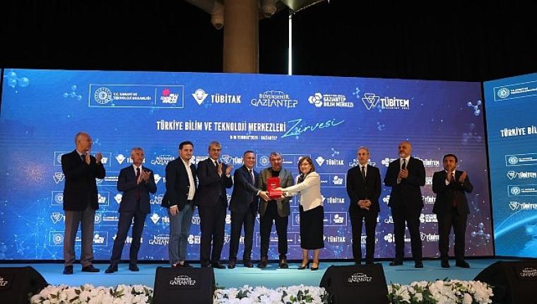 Büyükşehir'in bilim vizyonu ödülle taçlandı