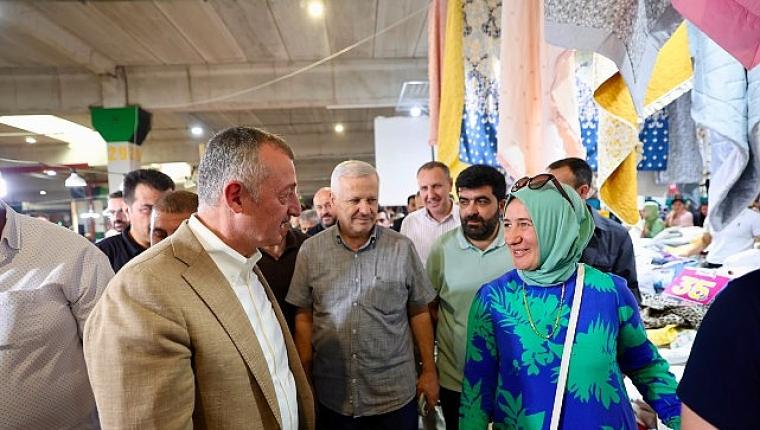 Aşure kazanı kardeşlik için kaynadı