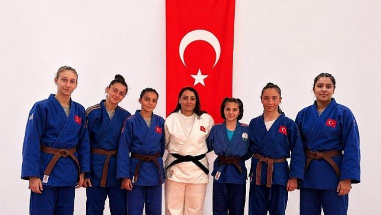 Osmangazi'nin Milli Judocuları Avrupa Kupası'nda