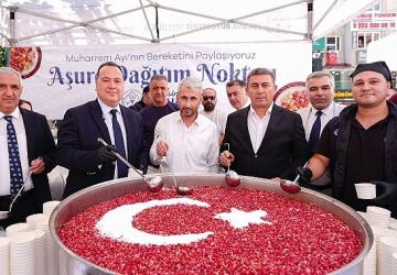 Manisa Büyükşehir'den Muharrem Ayında 20 Bin Kişiye Aşure İkramı