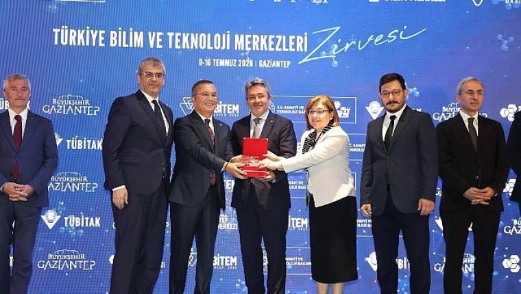 Konya Bilim Merkezi'ne “Bilim ve Toplum Çalışmalarını Dijitalde Yaygınlaştırma" Ödülü