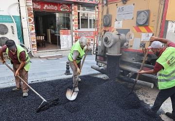 Başkan Vekili Akın, Bağlar Caddesi'ndeki yenileme çalışmalarını yerinde inceledi