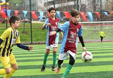Yaz Spor Okulları 19 Branşta Eğitim Veriyor