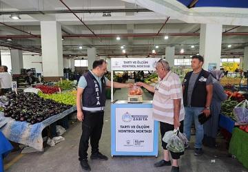 Konak'ın pazar yerlerinde güvenli alışveriş