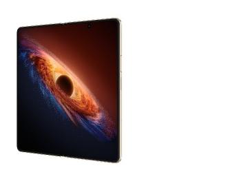 Katlanabilir telefonlar artık lüks değil yeni nesil üretkenlik aracı