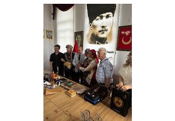 Efes Selçuk Halk Oyunları Ekibi Akşehir'de Büyük Beğeni Topladı