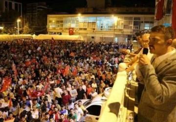 MHP İl Başkanı Ali Önat: ‘Valilik Meydanı o gece millî iradenin kalesi olmuştur’