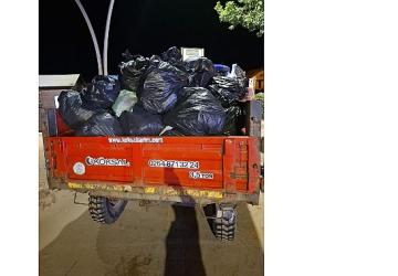 Kandıra sahillerinden 64 tır çöp toplandı