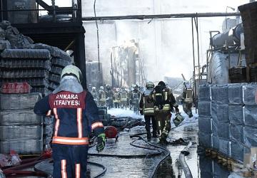 Kahramankazan'da Fabrika Yangını