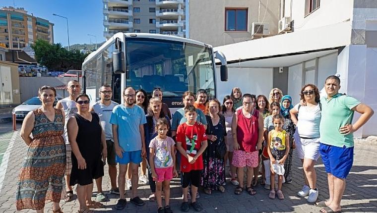 Narlıdere Belediyesi, Özel Gereksinimli Bireyleri Denizle Buluşturdu