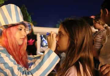 “Büyükşehir Çocuk Şenliği Gördes'te" Çocuklara Unutulmaz Bir Akşam Yaşattı
