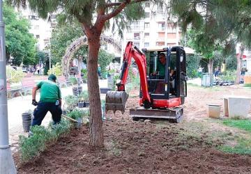 Konak'ın parklarında bakım seferberliği