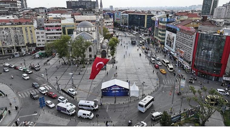 İBB YKS Tercih Döneminde Gençlerin Yanında