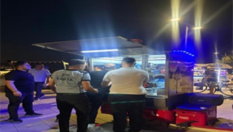 Karantina Parkı'nda izinsiz seyyar satışa ortak denetim