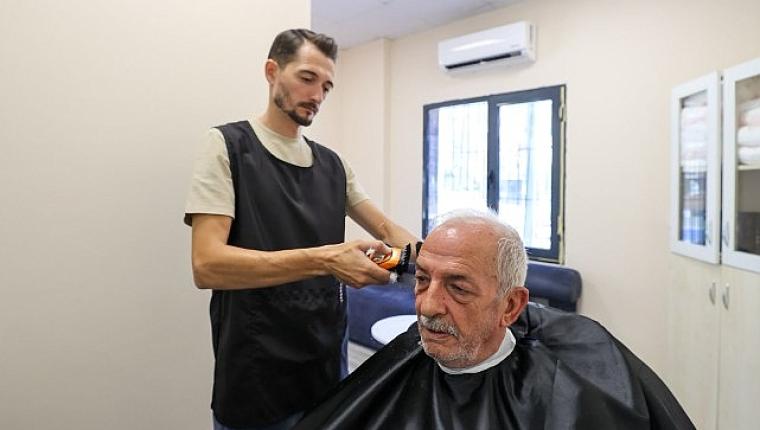 Buca'nın çınarlarının yüzü gülüyor