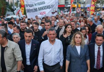Özgür Özel: ‘Siyasi yaklaşımımız değişmedi, yöntem yanlış’