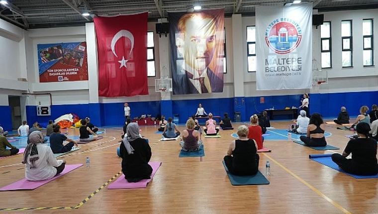 Maltepeli Kadınlara Ücretsiz Yoga Desteği